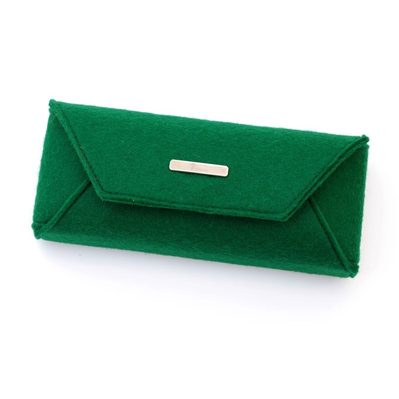 Green semi-rigid case