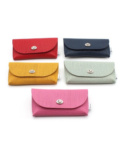 Fancy waffle leather pouch