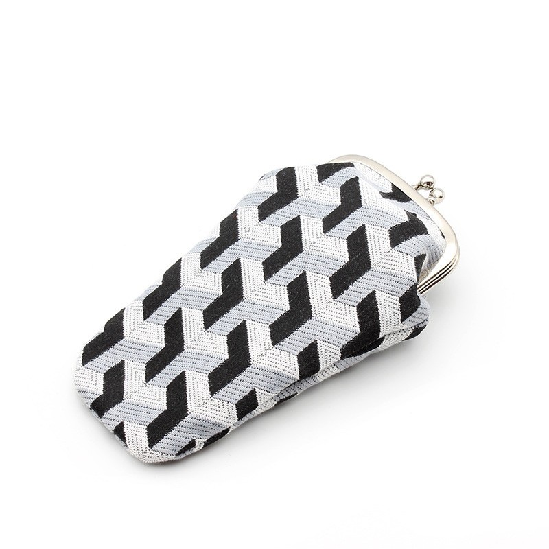 Black Geometric pattern clasp purse