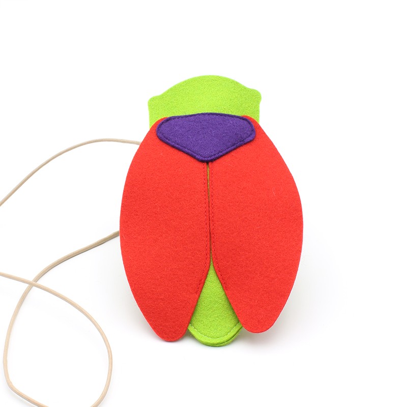 Etui enfant insecte en feutre Cigale