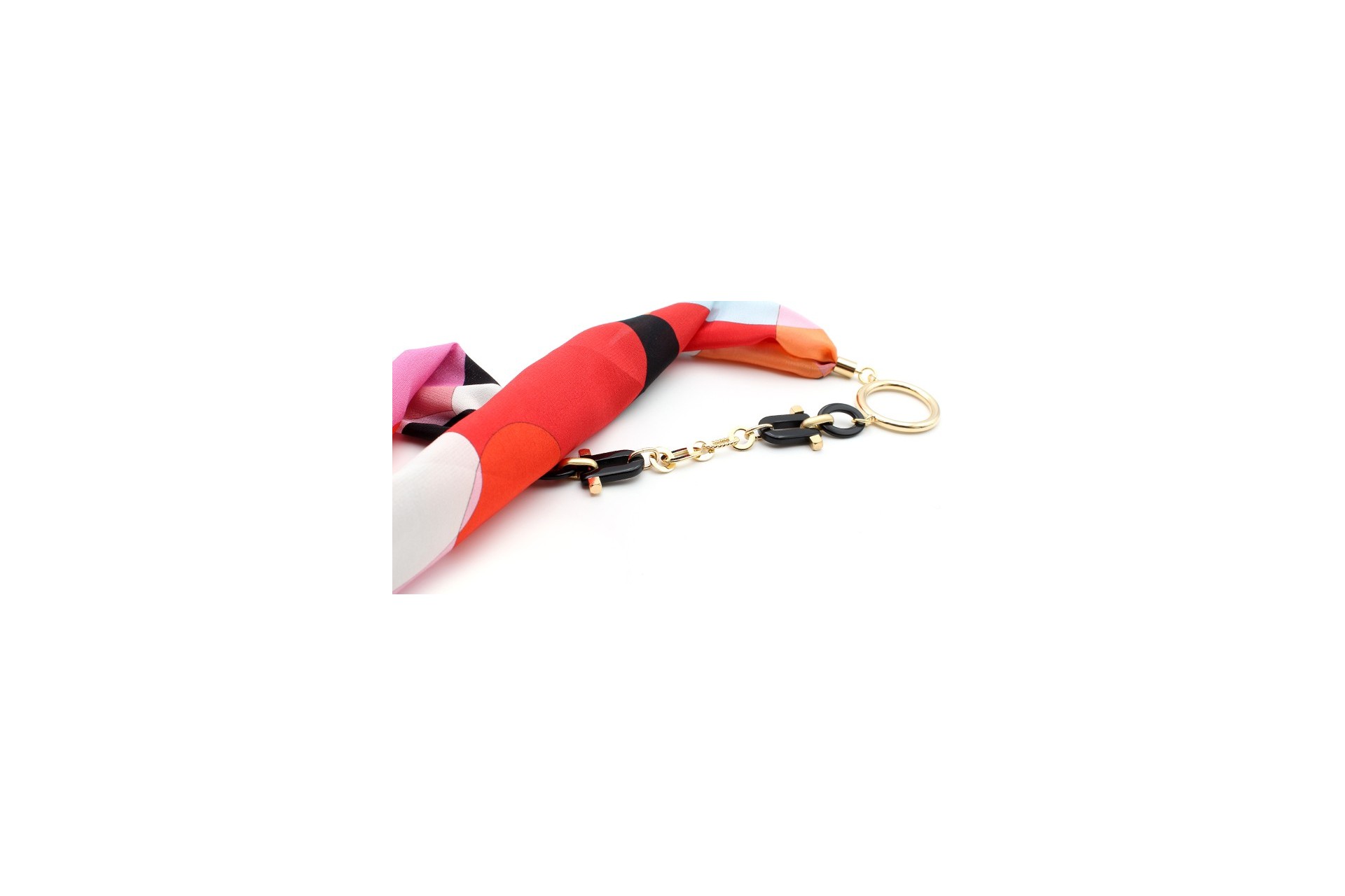 Pendentifs en métal et tissu
