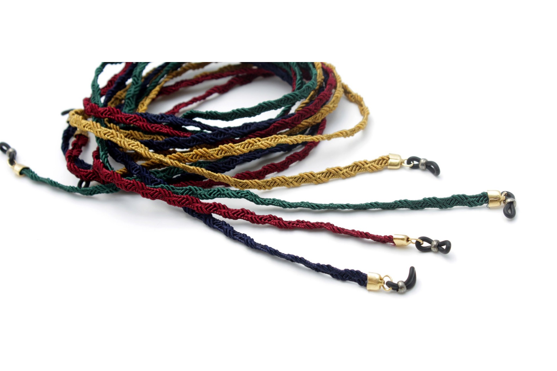 Cords finished by metal parts